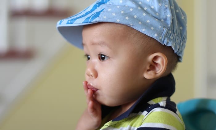 แผลในปาก เกิดจากอะไร และวิธีดูแลเมื่อ ลูกเป็นแผลในปาก