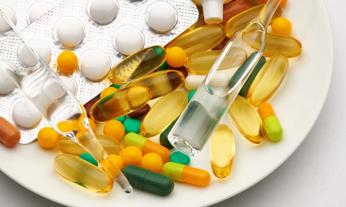 ไนอาซินและไนอาซินาไมด์ (Niacin or Niacinamide)