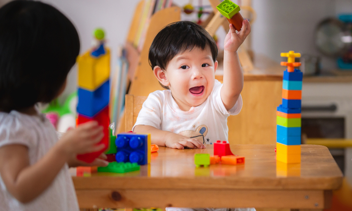 ลูกน้อยวัย 24 เดือน มีพัฒนาการอะไรบ้าง