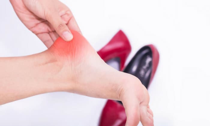 ปวดส้นเท้า (Heel Pain)