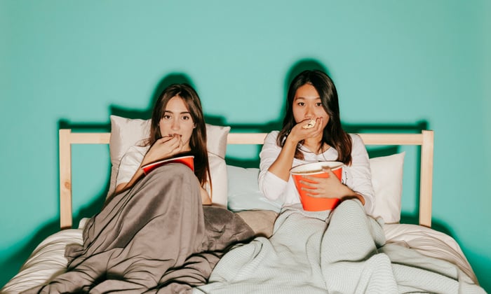 8 นิสัยแย่ๆ ที่คุณไม่ควรทำในช่วงเวลา ก่อนนอน เด็ดขาด