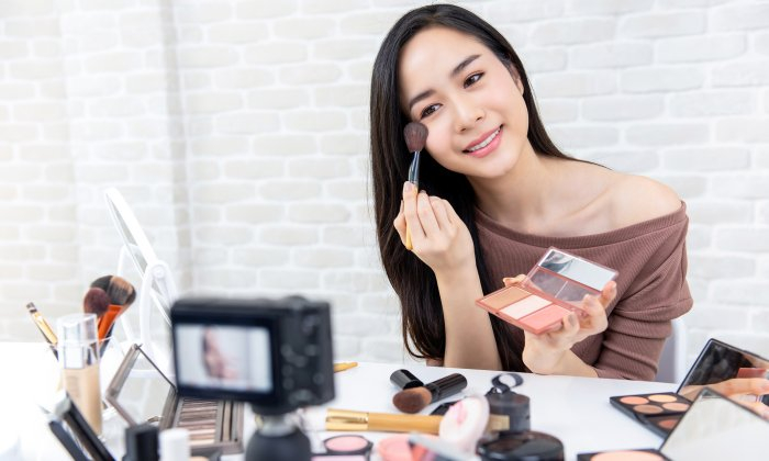 แต่งหน้าจัด ส่งผลเสียต่อสุขภาพผิวอย่างไร
