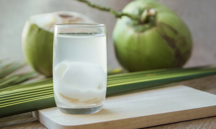 ประโยชน์ของน้ำมะพร้าว ที่รู้แล้วคุณจะรักน้ำมะพร้าวมากขึ้น