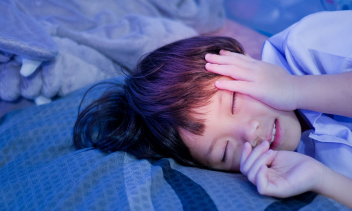 ลูกปวดหัว อาการแบบไหนที่คุณพ่อคุณแม่ควรระวัง