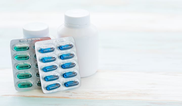 Naproxen คือ ยาอะไร ข้อบ่งใช้ และผลข้างเคียง