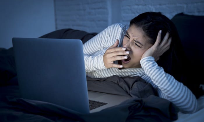 นอนดึก เป็นประจำขอให้รู้ไว้ว่า อ้วนแน่ๆ