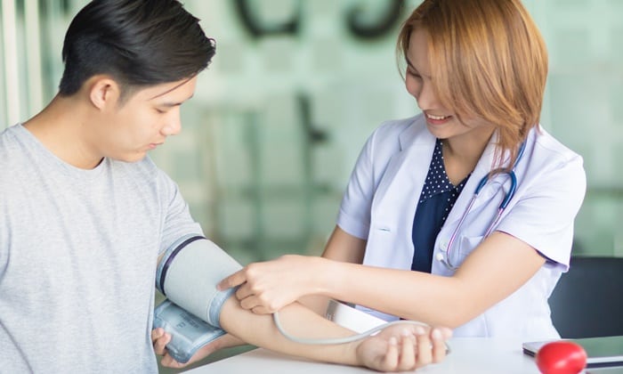 ป้องกันโรคความดันโลหิตสูง ด้วย 7 วิธีง่าย ๆ ก่อนจะสายเกินแก้!