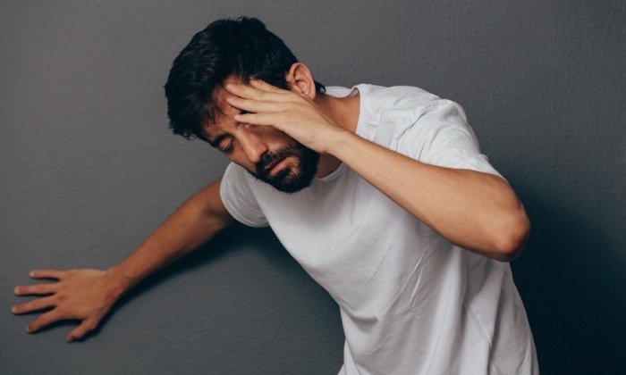 เวียนหัวเมื่อลุกยืน คุณอาจมีภาวะ ความดันโลหิตต่ำจากการเปลี่ยนท่า ก็เป็นได้