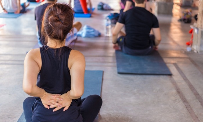 ท่าโยคะแก้ปวดหลัง แบบง่ายๆ ที่ใครๆ ก็ทำได้