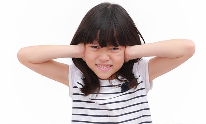 โรคดื้อต่อต้าน ในเด็กและวัยรุ่น มีวิธีสังเกตและรับมืออย่างไร