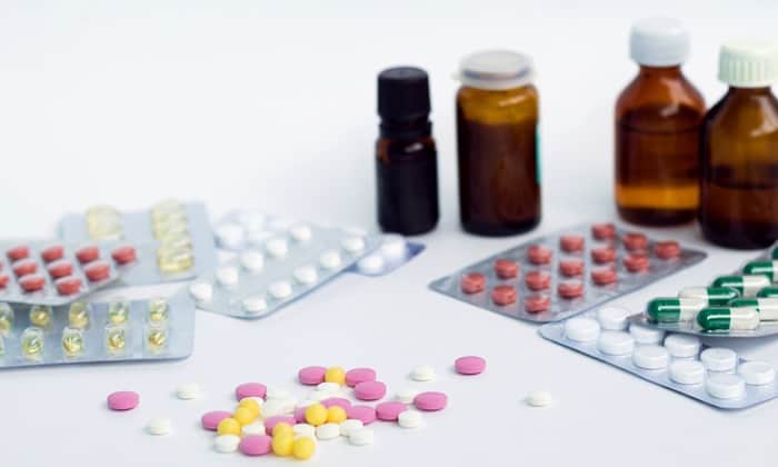 Hydroxyzine (ไฮดรอกไซซีน) ข้อบ่งใช้ และผลข้างเคียง