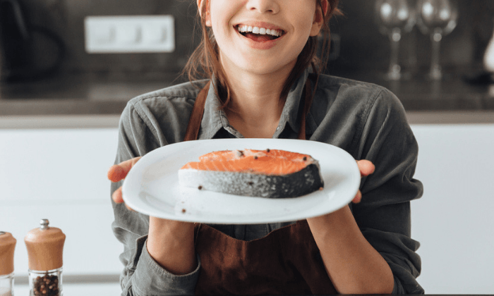 8 อาหารต้านข้ออักเสบ ที่อาจช่วยคุณป้องกันโรคนี้ได้