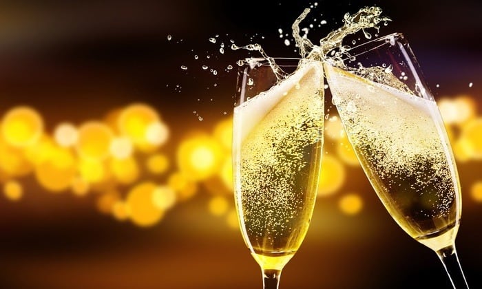 ดื่มแอลกอฮอล์ มากเกินไป ทำร้ายตับอย่างไรบ้าง