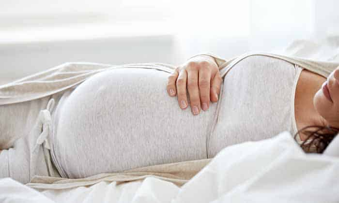 ท่านอนคนท้อง ที่ดีต่อสุขภาพคุณแม่และทารกในครรภ์