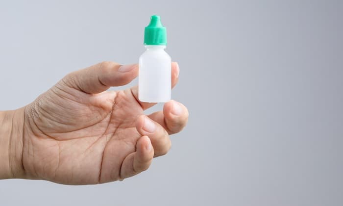 นีพาฟีแนค (Nepafenac)