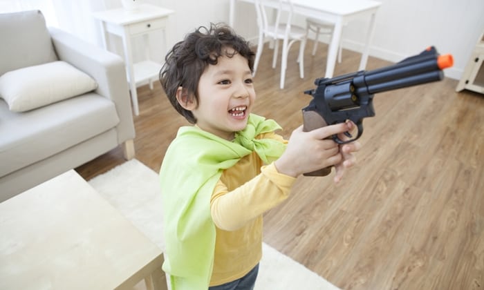 ของเล่น ผู้ชาย ทำให้ลูกเป็นเด็กก้าวร้าวได้หรือไม่