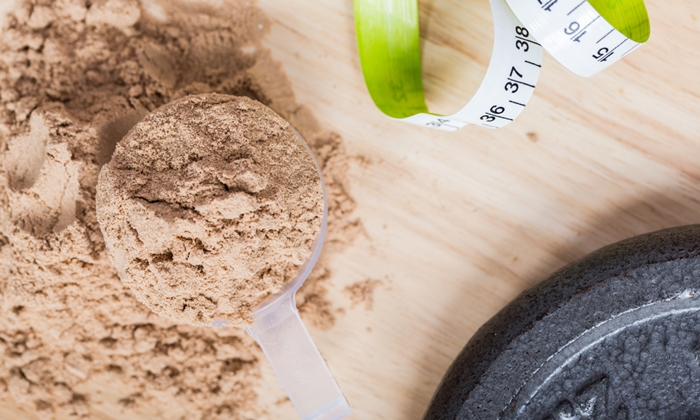 คุณจำเป็นต้องกิน เวย์โปรตีน เพื่อเพิ่มกล้าม จริงหรือไม่