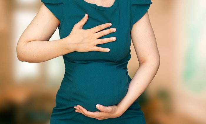 กรดไหลย้อนระหว่างตั้งครรภ์ บรรเทาอาการได้ด้วยวิธีใดบ้าง