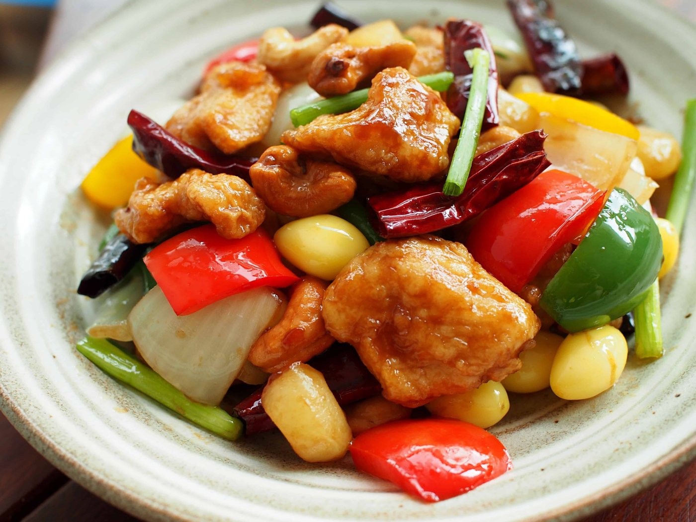 สูตรไก่ผัดเม็ดมะม่วงหิมพานต์แปะก๊วย