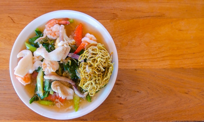 สูตรหมี่กรอบราดหน้าทะเล