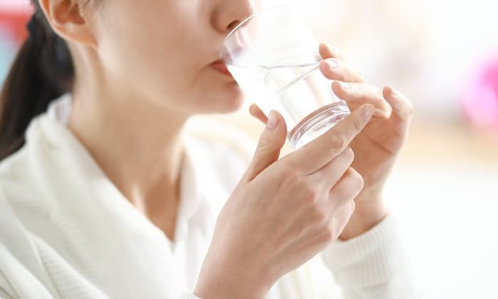 ดื่มน้ำหลังตื่นนอน ดีต่อร่างกายอย่างไร