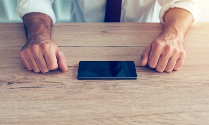 โนโมโฟเบีย (Nomophobia) โรคยอดฮิตของคนติดมือถือ