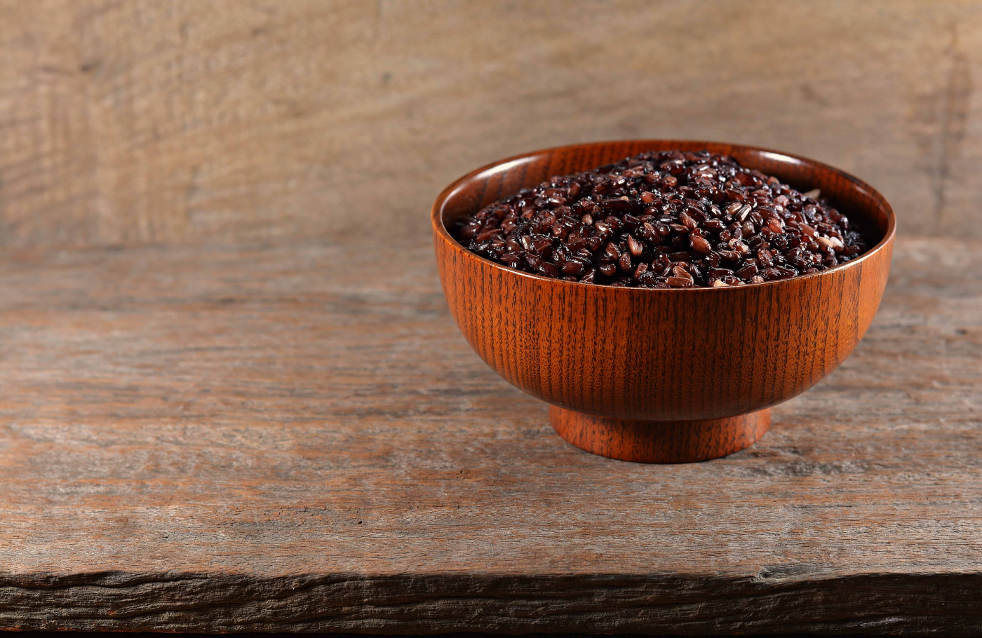 ข้าวเหนียวลืมผัว (Luem Pua Glutinous Rice) อร่อยจนลืมผัวแถมยังดีต่อสุขภาพ