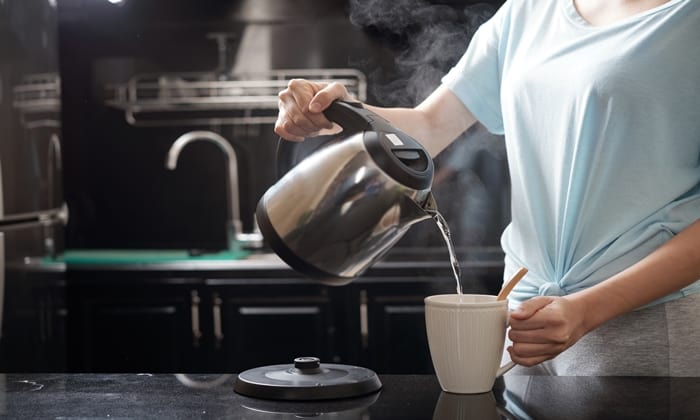 ปากพอง ลิ้นพอง ของร้อนลวกปาก บรรเทาอาการได้ยังไงบ้าง