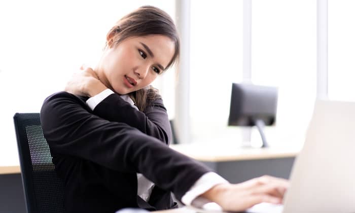 สัญญาณเตือน โรคปลอกประสาทเสื่อมแข็ง ภัยร้ายวัยทำงาน