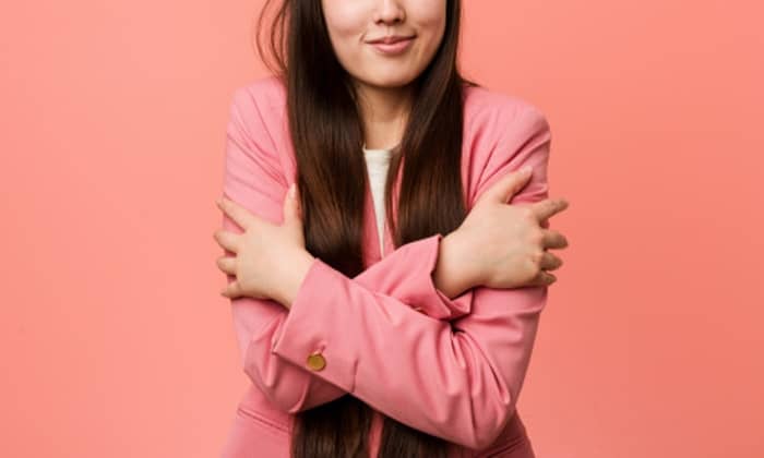 ก่อนจะริรักใคร อย่าลืม รักตัวเอง ให้เป็นเสียก่อน