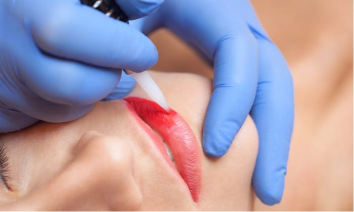 แก้ปัญหาริมฝีปากดำคล้ำ ด้วยการ สักปาก อมชมพูแลดูสุขภาพดี