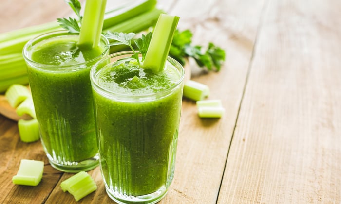 น้ำเซเลอรี่ เครื่องดื่มผักสีเขียว ที่มีข้อดีหลากหลายประการ