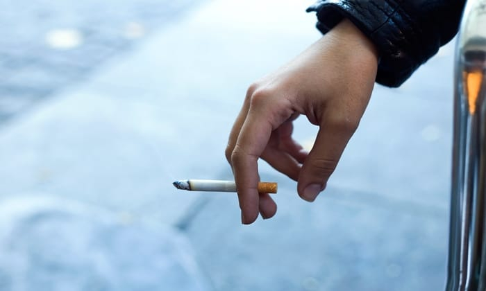 สิงห์นักสูบโปรดทราบ! สูบบุหรี่ ยิ่งเสี่ยง ติดเชื้อโควิด-19 แถมอาการอาจทรุดหนัก