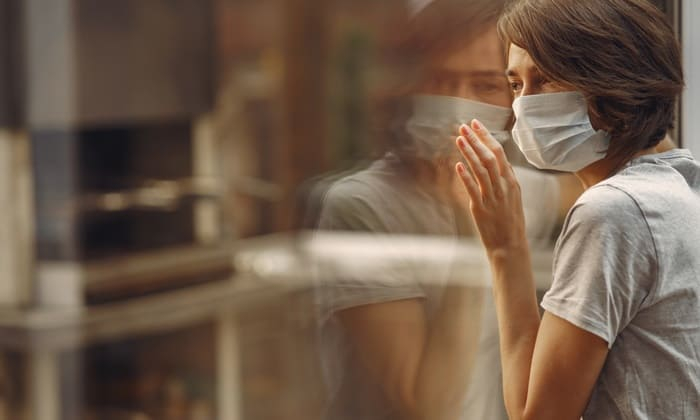 กังวลเรื่องโรคระบาดจนจิตตก แล้วจะ ดูแลสุขภาพจิต อย่างไรดี