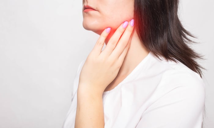 คางทูม สาเหตุ อาการ และการรักษา