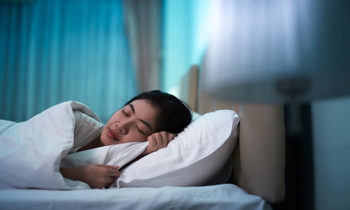 เทคนิคนอนหลับง่าย ช่วงโควิด-19 ระบาด ใครที่เครียดจนนอนไม่หลับ ทำตามด่วน!