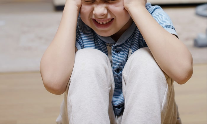 กลุ่มอาการทูเร็ตต์ อาการ สาเหตุ และวิธีรักษา