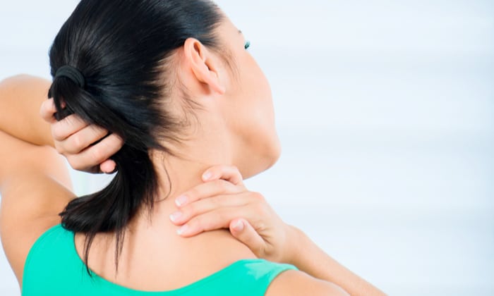 ปวดต้นคอ บ่อยๆ อย่านิ่งนอนใจ รีบรักษาก่อนสายเกินไป