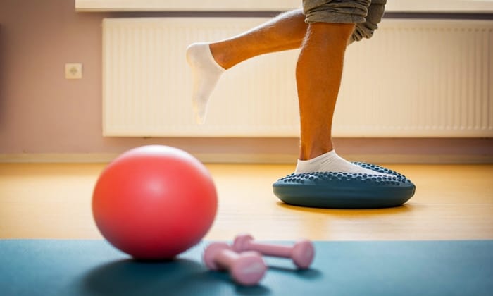 วิธีฝึกการทรงตัว แก้ปัญหาทรงตัวไม่อยู่ ผู้สูงอายุก็ทำได้ ไม่ยาก