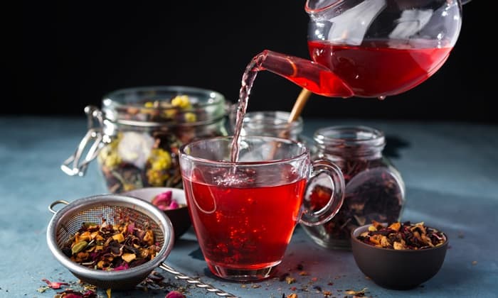 ชาที่ควรดื่มก่อนนอน มีชาชนิดใดบ้าง ที่อาจช่วยให้คุณหลับได้ดีขึ้น