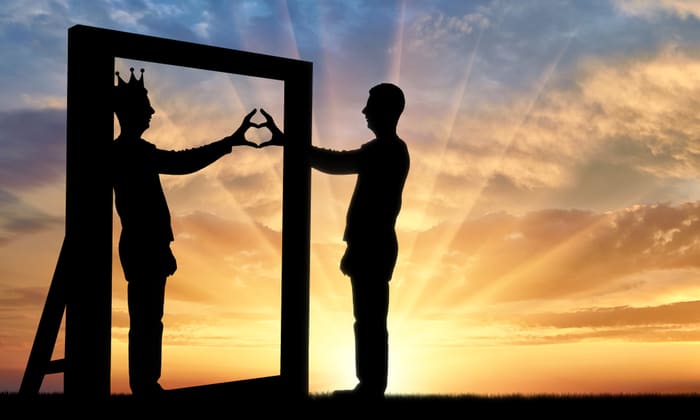 โรคขี้มโน ภาวะสุขภาพทางจิต ที่มักชอบหลอกตนเองว่ามีคนรักใคร่