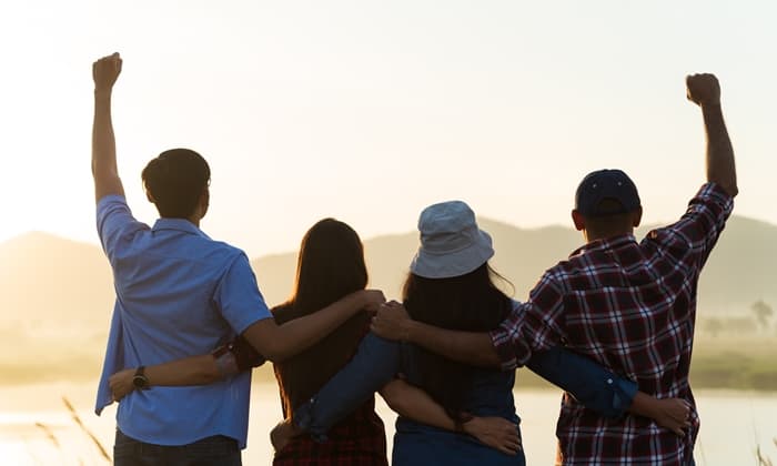 อยากมีเพื่อน ควรเริ่มต้นความสัมพันธ์อย่างไรถึงจะดี