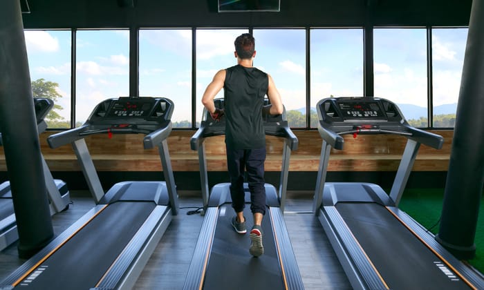 การวิ่งบน ลู่วิ่งไฟฟ้า อาจส่งผลดีต่อสุขภาพไม่แพ้ การวิ่งกลางแจ้ง