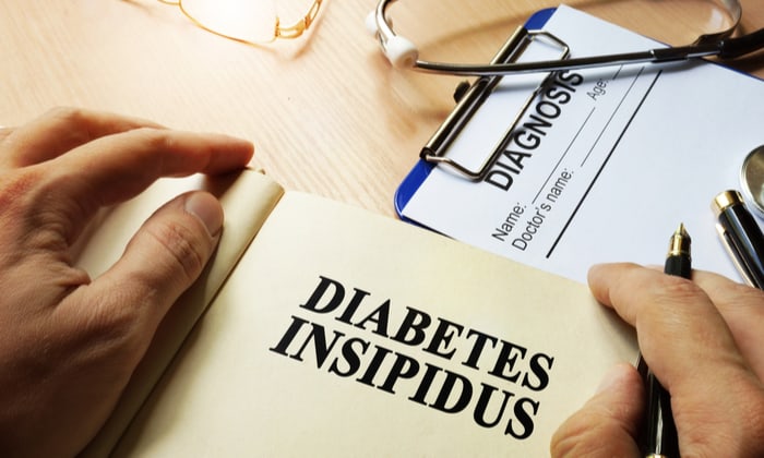 ดื่มน้ำบ่อย แต่รู้สึกกระหายน้ำตลอดเวลา อีกหนึ่งสัญญาณเตือนของ โรคเบาจืด