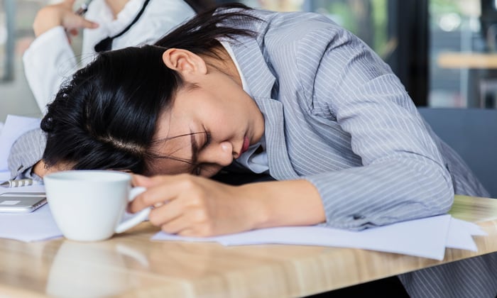 เอาชีวิตรอดในเช้าวันใหม่อย่างไร หากเมื่อคืน นอนไม่พอ