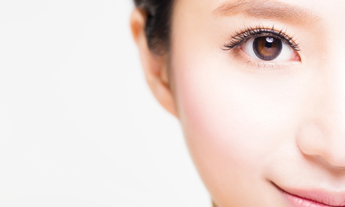 จุดสีขาวบนใบหน้า ปัญหาผิวที่ควรรักษา