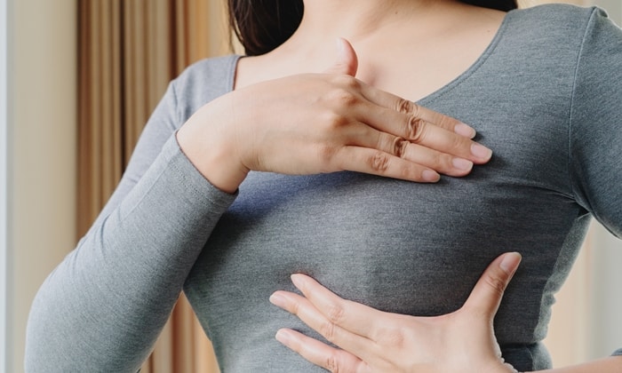 อาการของมะเร็งเต้านมระยะที่ 4 มีอะไรบ้าง ที่คุณผู้หญิงควรรู้