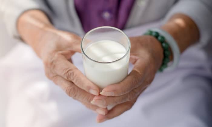 งานวิจัยเผย ดื่มนมวันละ 2 แก้ว อาจช่วยลดความเสี่ยงโรคหัวใจได้