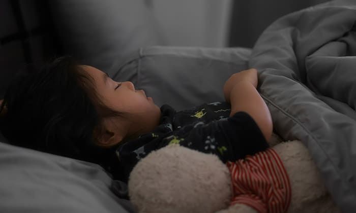 ควรเริ่มฝึกให้ ลูกนอนหนุนหมอน เมื่อไหร่ดี