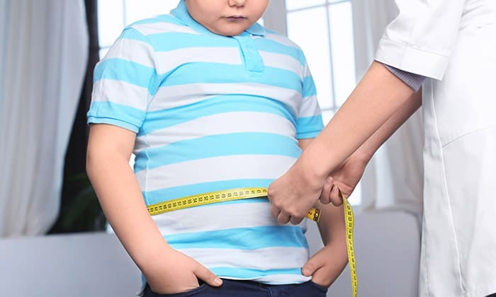 ลูกน้ำหนักเกิน จะสังเกตได้อย่างไร และวิธีดูแลน้ำหนักตัวให้ลูก